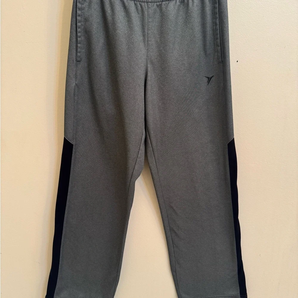 Old Navy Fleece-Lined Activewear Pants